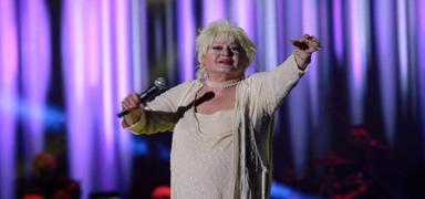 Muazzez Abac�'n�n k�z�ndan dikkat �eken a��klama: Ters reaksiyon verdi