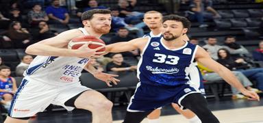 Anadolu Efes evinde ma�lup