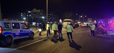 Bolu'da zincirleme midib�s kazas�: 11 yaral�