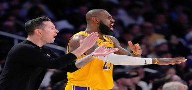 LeBron James antrenmanlara ba�layacak