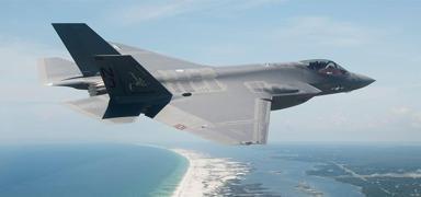 F-35 sat onayland