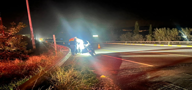 Ayd�n'da kamyonet motosikletle �arp��t�: 1 can kayb�