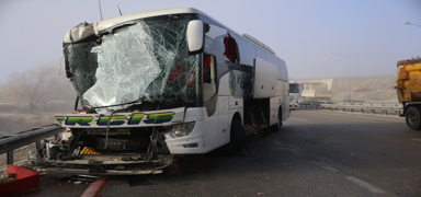 Erzurum'da feci kaza: �ok say�da yaral� var