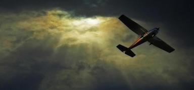 Japonya'da u�ak yere �ak�ld�: Kurtulan yok