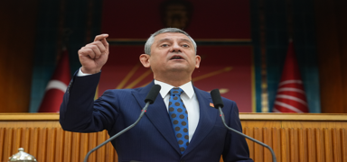 CHP'li milletvekillerinden �zg�r �zel'e �ltimatom