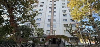 Anne ve a�abeyini yataklar�nda katletti