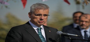 Sa�l�k Bakan� Memi�o�lu: B�cek ailesinin tedavisinde sorun saptanmad�