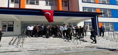 Asr�n felaketinin yaralar� sar�l�yor: Yeni okullar e�itime haz�r