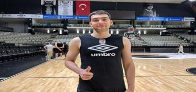 Ya��z Aksu, Manisa Basket'e kiraland�
