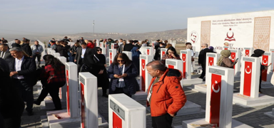 MEB'den 24 Kas�m �ncesi anlaml� t�ren