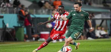 Esenler Erokspor, sahas�nda 3 puan� ald�