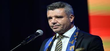 Sadettin Saran'dan tak�ma �vg�