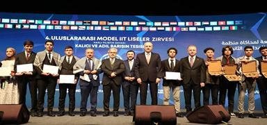 5. Uluslararas� Model �slam ��birli�i Te�kilat� Liseler Zirvesi �stanbul'da ba�lad�