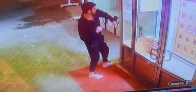 Camiye sayg�s�zl�k kamerada!