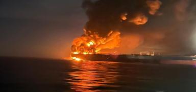 Karadeniz'de isabet alan 'Virat' isimli gemi T�rkeli'ye �ekiliyor