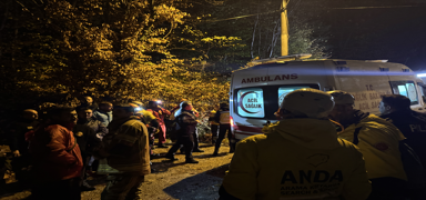 Bursa'da 2 gen� ormanda mahsur kald�: 1 can kayb�