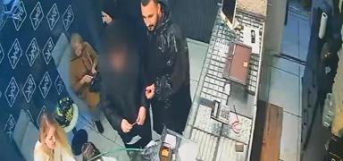 Evindeki altn hrsz kocas kt! Tra olurken yakaland, 'kumar iin yaptm' dedi