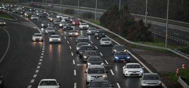 �stanbul'da pazartesi trafi�i: Yo�unluk y�zde 80'e ��kt�