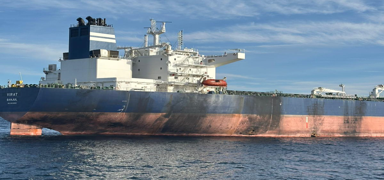 Karadeniz'de sald�r�ya u�rayan gemi �stanbul'a ula�t�