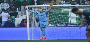 Kerem Mat��l� Bursaspor kalesinde g�ven veriyor