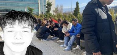 15 ya��ndaki �ocu�u �ld�ren 13 ya��ndaki katil yarg�lan�yor