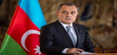 Azerbaycan'dan Ermenistan'a uyar�