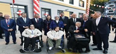 Emine Erdo�an: Karadeniz Ere�li �zel E�itim Kamp�s� �zel gereksinimli �ocuklar�m�z�n kalplerine g�� versin