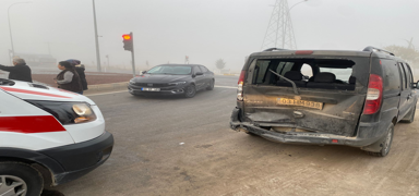 Afyonkarahisar'da feci kaza: �� ara� birbirine girdi