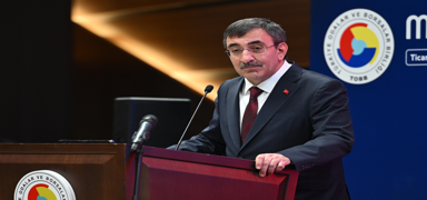 Y�lmaz: Maliyetlerin d��t��� bir d�neme do�ru gidiyoruz