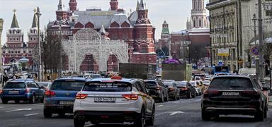 Rusya'da otomobil krizi! S�r�c�ler ayn� marka ara�lar�n� �al��t�rmakta sorun ya�ad�