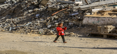 Soyk�r�mc� �srail'i ate�kes durdurmuyor: Gazze'de �ehit say�s� 70 bini a�t�