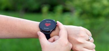 Bilim insanlar� kalp at��lar�n� yeni bir sa�l�k metri�ine d�n��t�r�yor