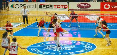 5 set s�ren ma�ta kazanan Ayd�n B�y�k�ehir Belediyespor