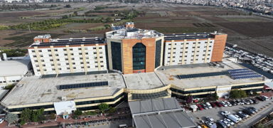 Y�re�ir Devlet Hastanesi GES projesiyle enerji giderlerinde yakla��k y�zde 25 tasarruf sa�l�yor