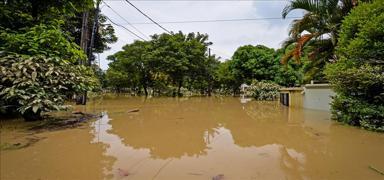 Bolivya'da sel facias�: 20 ki�i �ld�