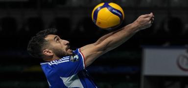 Halkbank, Spor Toto'yu set vermeden yendi