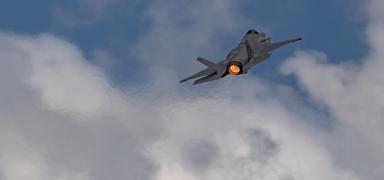 �lk F-35 sava� u�a�� hava �ss�nde