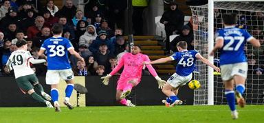 Chelsea, Lig Kupas�'nda yar� finale y�kseldi