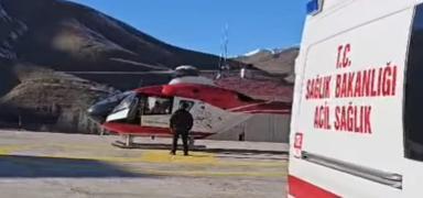Hamile kad�n�n imdad�na ambulans helikopter yeti�ti