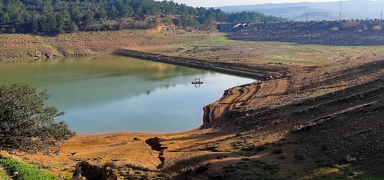 Edirne'de kurakl�k alarm�: Su seviyesi '�l� hacme' d��t�