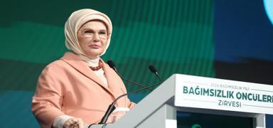 Emine Erdo�an'dan 'Ba��ms�zl�k Y�l�' mesaj�: Ba��ms�z Gelecek Sa�l�kl� Nesiller