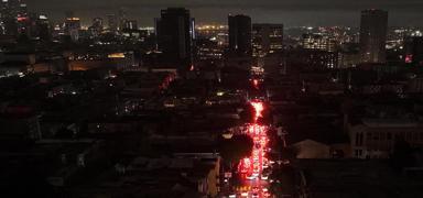 ABD'de elektrik krizi! 130 bin ev ve i� yeri karanl�kta kald�