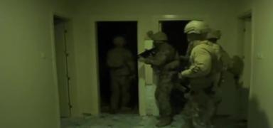 Adana'da �afak vakti operasyon: 18 zanl� tutukland�