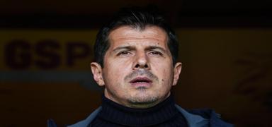 Emre Bel�zo�lu: 7-8 oyuncunun de�i�mesi gerekiyor