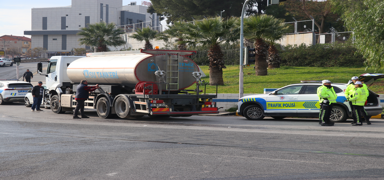 �zmir'de zincirleme trafik kazas�