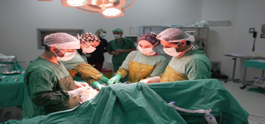 Hastan�n b�bre�inden ��kan �a�k�nl�k uyand�rd�: Tam 2 kilo 200 gram