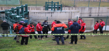 Kay�p ��retmenin ac� sonu