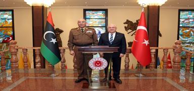 Bakan G�ler, Libya Genelkurmay Ba�kan� Orgeneral Al-Haddad'� kabul etti