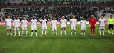 Hasan F�rat: Oyuncular�m�z�n m�cadelesinden memnunuz