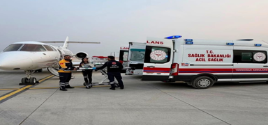 Ambulans u�ak 6 g�nl�k bebek i�in havaland�! Hatay'dan �stanbul'a getirildi